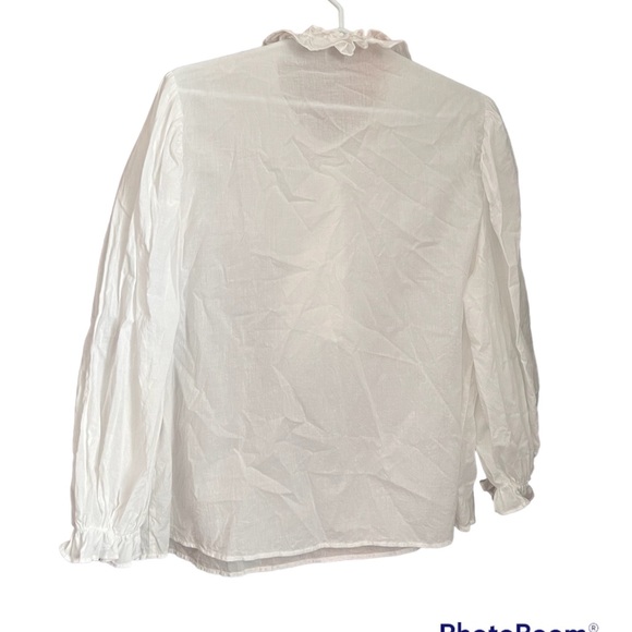 ⭐️♥️Ruffly Zara Dress Shirt - Picture 2 of 4